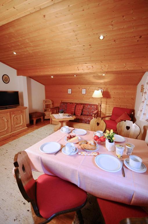 Ahnenhoefl Partenen Habitación foto